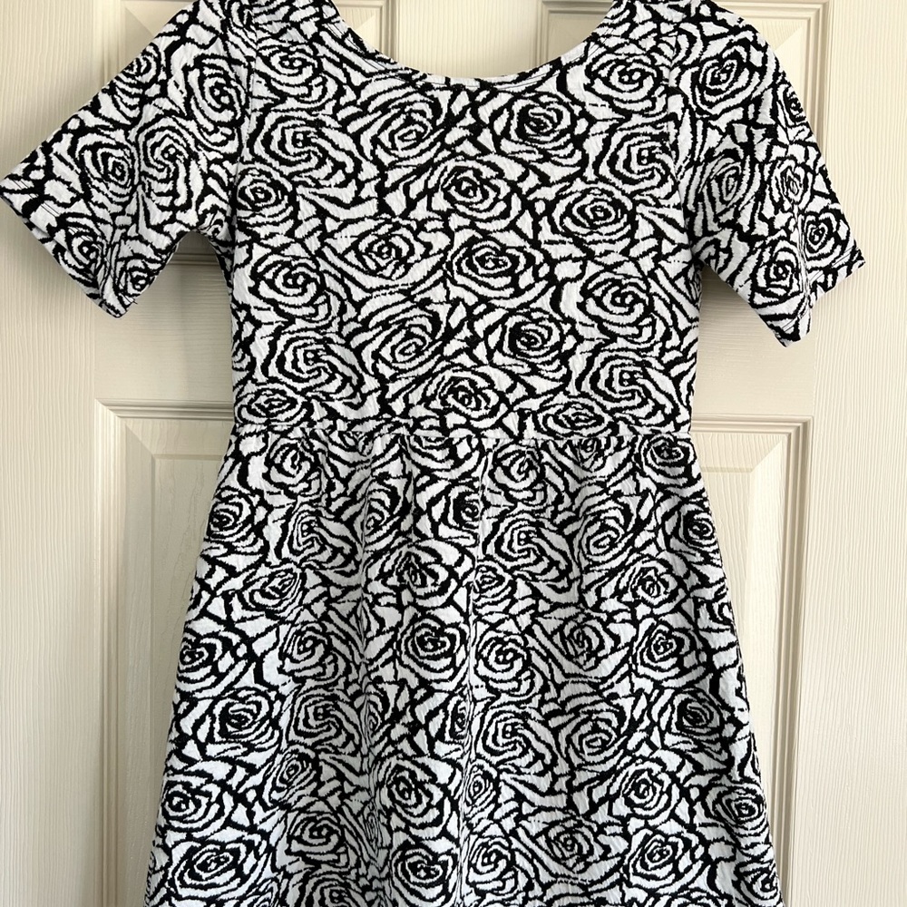 Beautiful thick soft fabric dress worn once